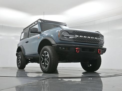 Certified 2022 Ford Bronco Badlands AWD/4WD image 45