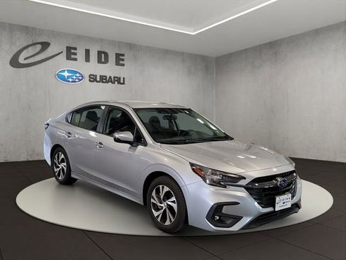 Used 2025 Subaru Legacy Premium AWD/4WD image 1