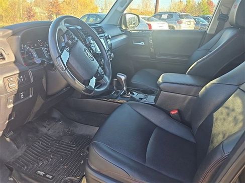 Used 2019 Toyota 4Runner TRD Off-Road Premium image 9