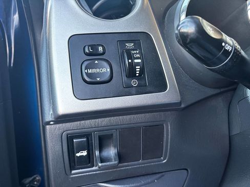 Used 2003 Pontiac Vibe w/ Power Group Value Package image 20