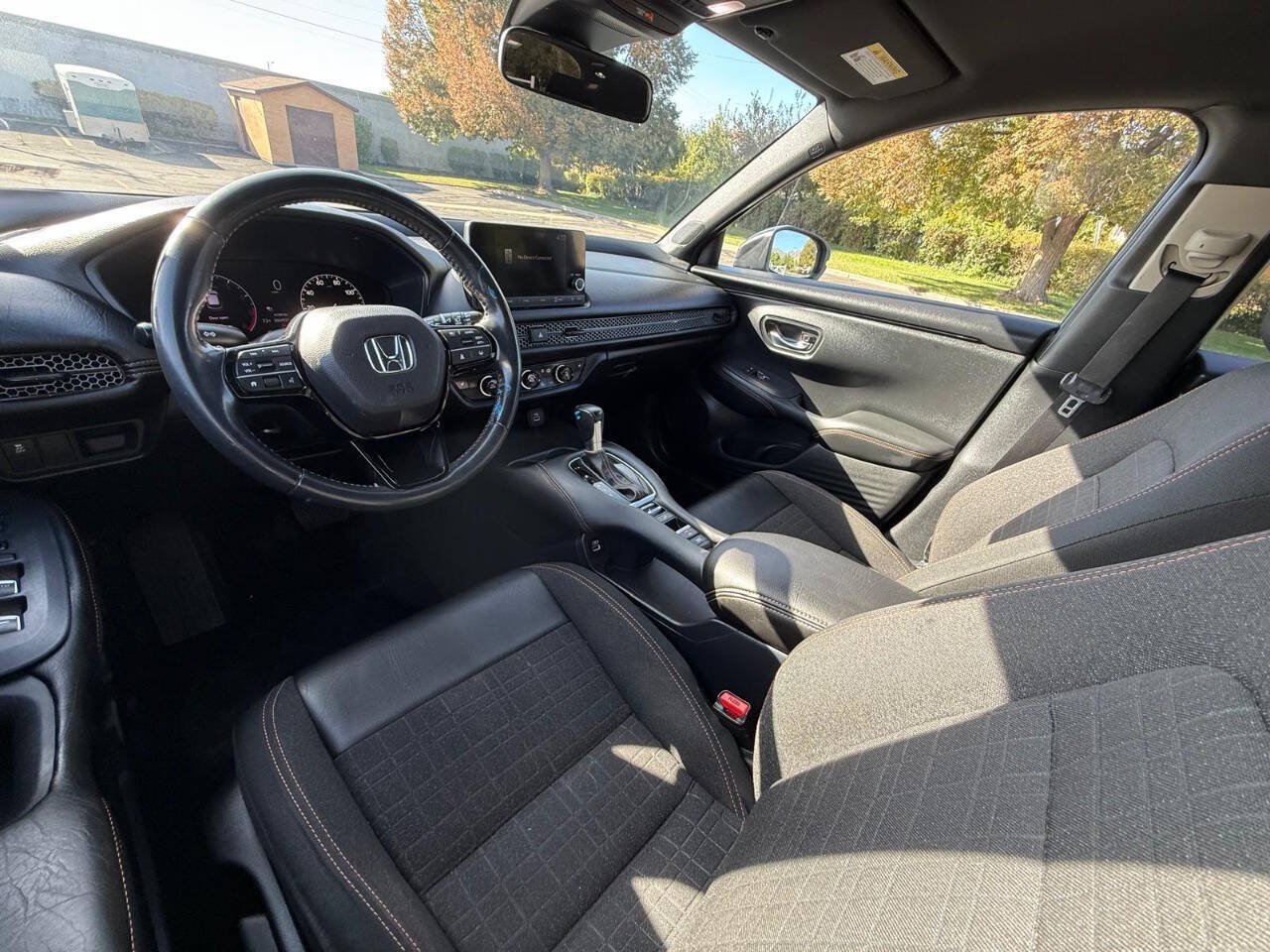 Used 2023 Honda HR-V Sport image 9