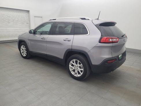 Used 2018 Jeep Cherokee Latitude image 3