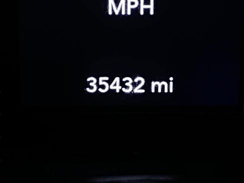 Used 2022 Jeep Wrangler Unlimited Sport image 18