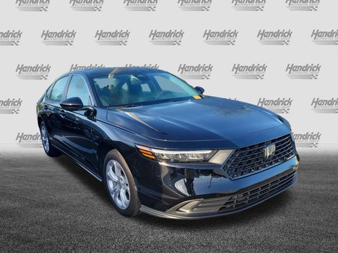 Used 2025 Honda Accord LX image 2