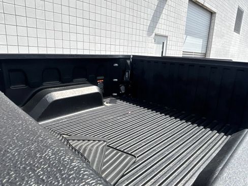 Used 2023 Chevrolet Silverado 1500 LT AWD/4WD image 33