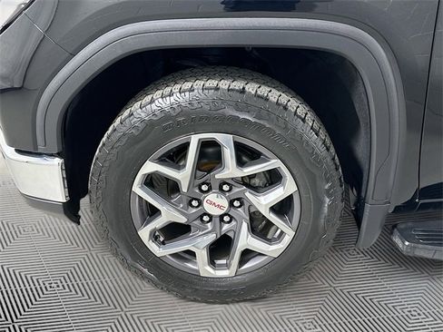 Used 2022 GMC Sierra 1500 SLT w/ SLT Convenience Package image 28