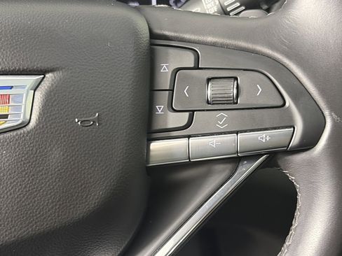 Used 2023 Cadillac XT6 Luxury image 18