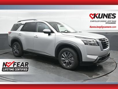 Used 2025 Nissan Pathfinder SV
