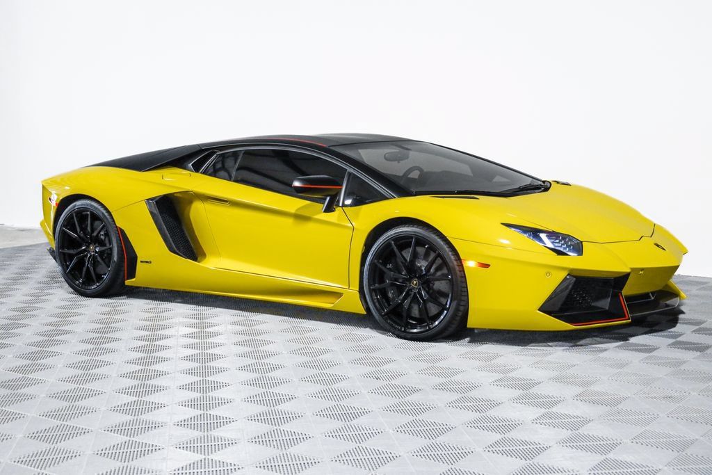 Used 2016 Lamborghini Aventador LP 700-4 AWD/4WD image 6