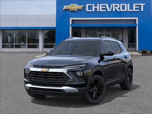 New 2026 Chevrolet TrailBlazer LT w/ Convenience Package FWD image 6