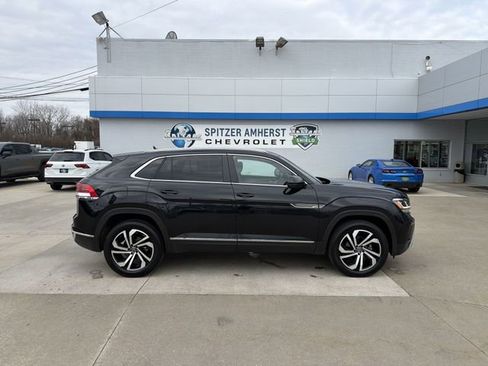 Used 2023 Volkswagen Atlas Cross Sport SEL image 11
