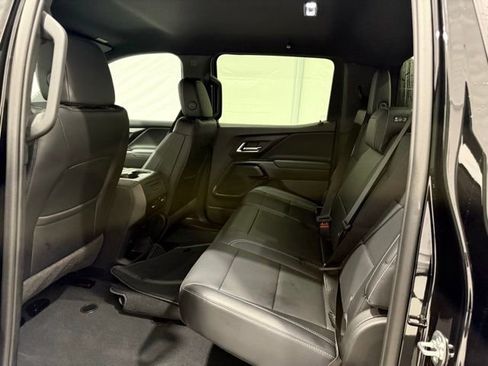 Used 2025 Chevrolet Silverado EV LT image 18