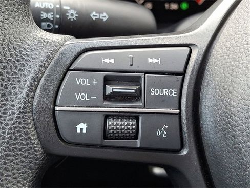 Used 2023 Honda CR-V LX image 17