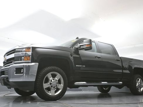 Used 2019 Chevrolet Silverado 2500 LT w/ All Star Edition AWD/4WD image 62