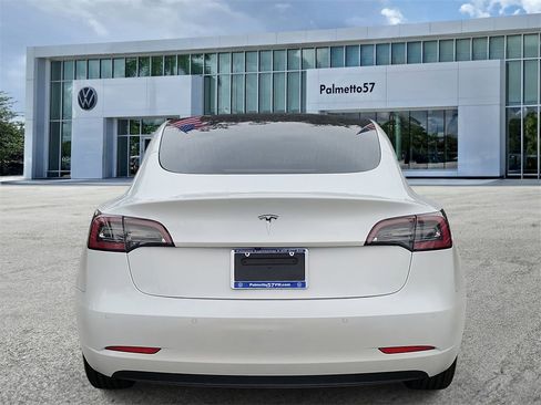 Used 2020 Tesla Model 3 Standard Range Plus image 5