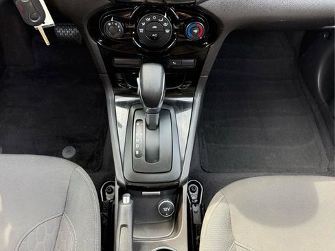Used 2019 Ford Fiesta SE w/ Equipment Group 201A FWD image 17