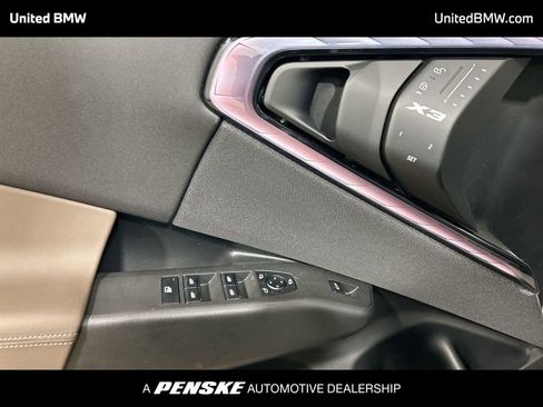 Used 2025 BMW X3 xDrive30i w/ Convenience Package image 11