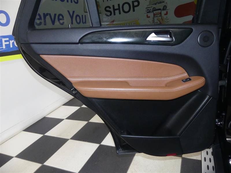 Used 2018 Mercedes-Benz GLE 43 AMG 4MATIC w/ Premium 3 Package image 29