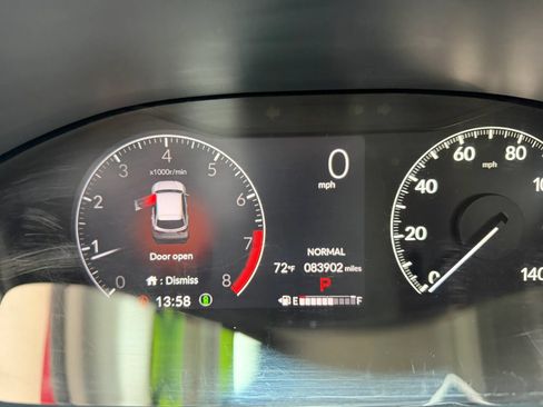 Used 2023 Honda HR-V LX image 6