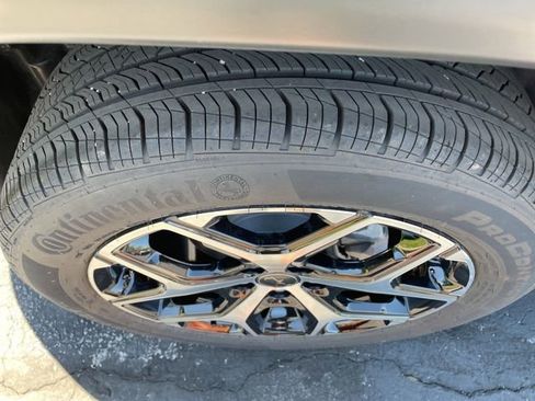Used 2025 Jeep Compass Limited AWD/4WD image 32