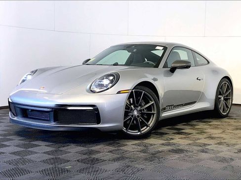Certified 2024 Porsche 911 Carrera T RWD image 1