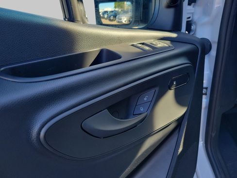 Used 2025 Mercedes-Benz Sprinter 2500 image 54