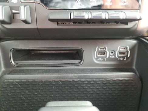 Used 2021 RAM 1500 Limited AWD/4WD image 32