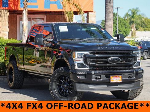 Used 2020 Ford F250 Platinum w/ FX4 Off-Road Package image 2