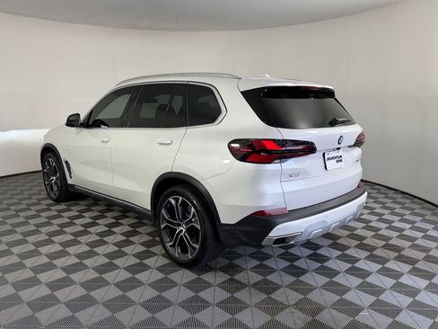 Used 2025 BMW X5 sDrive40i w/ Premium Package RWD image 3