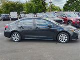Used 2022 Toyota Corolla LE image 2