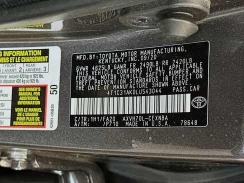 Used 2020 Toyota Camry LE image 12