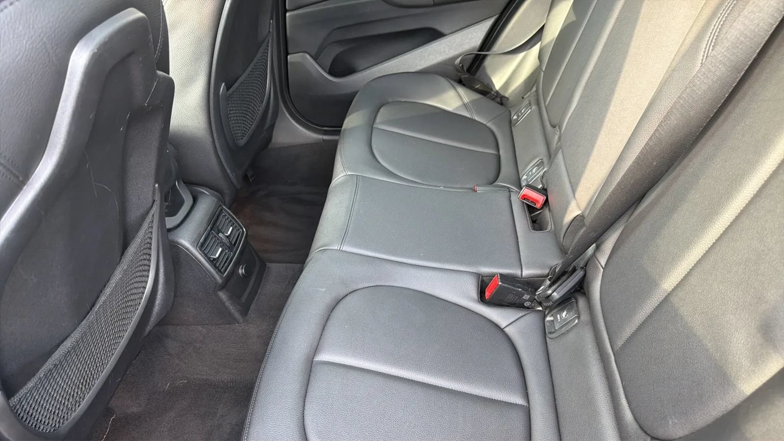 Used 2018 BMW X1 sDrive28i w/ Convenience Package FWD image 16
