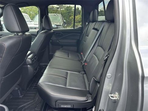 Used 2025 Honda Ridgeline TrailSport image 11
