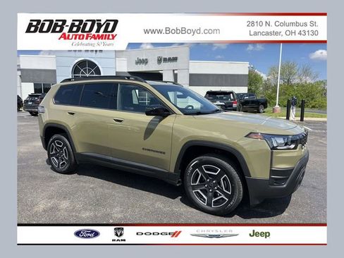 New 2026 Jeep Cherokee Laredo AWD/4WD image 1
