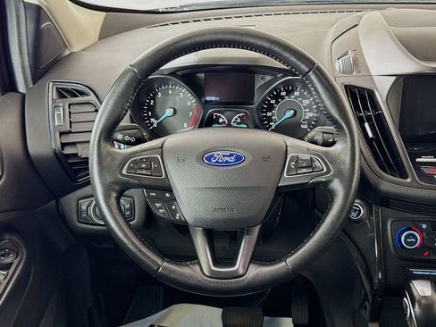 Used 2019 Ford Escape Titanium image 12