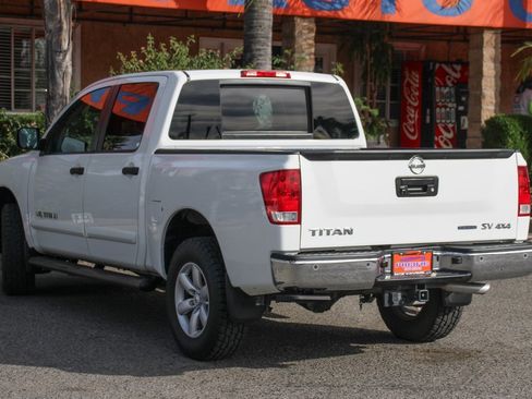 Used 2013 Nissan Titan SV w/ SV Value Truck Pkg image 6