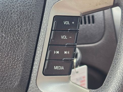 Used 2010 Ford Fusion SE FWD image 31