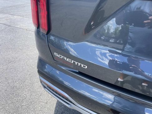 Used 2023 Kia Sorento SX AWD/4WD image 5