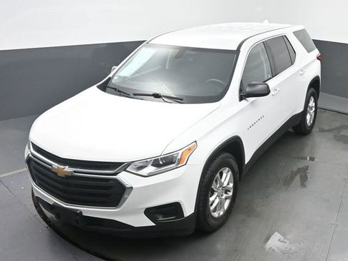 Used 2019 Chevrolet Traverse LS AWD/4WD image 38
