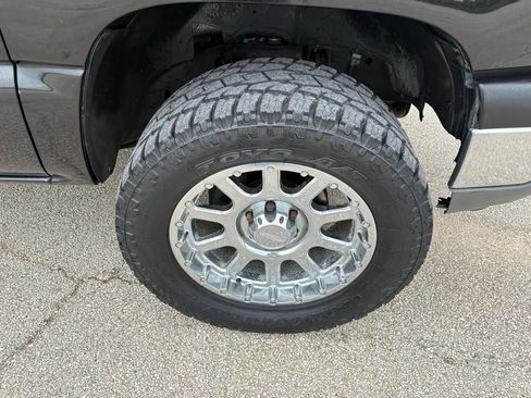 Used 2005 Chevrolet Silverado 1500 LS w/ Safe And Sound Package RWD image 22