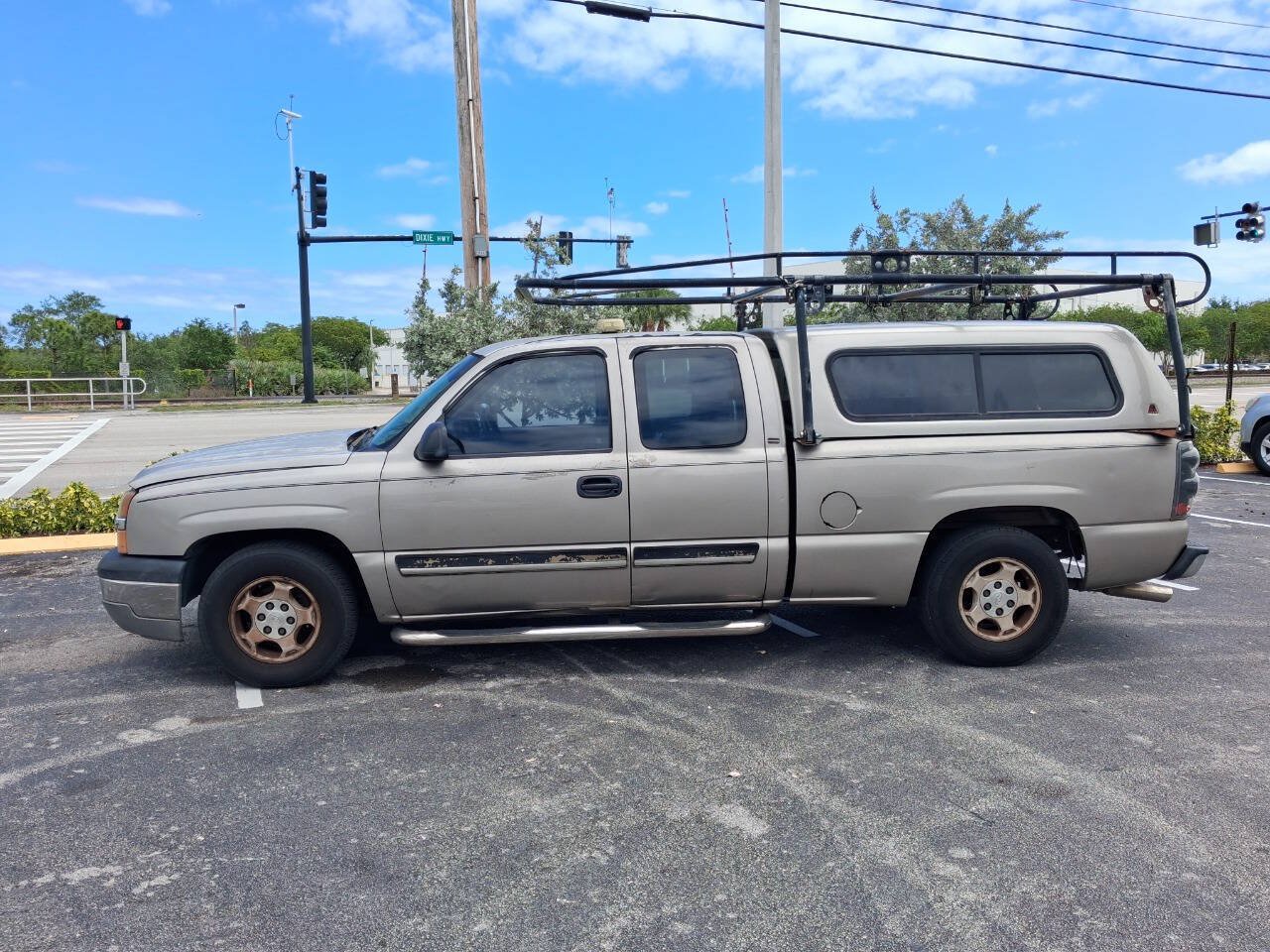 Used 2003 Chevrolet Silverado 1500 LS RWD image 1