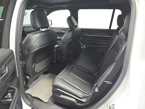 Used 2021 Jeep Grand Cherokee L Overland AWD/4WD image 30