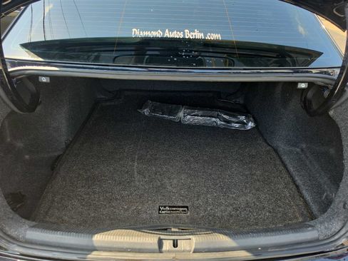 Used 2018 Volkswagen Passat 2.0T SE w/ SE Lighting Package FWD image 13