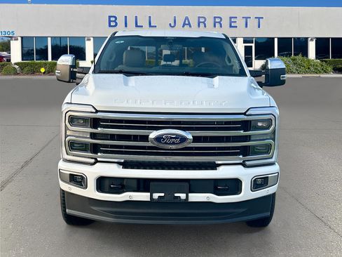 New 2026 Ford F250 Platinum w/ Platinum Plus Package AWD/4WD image 2