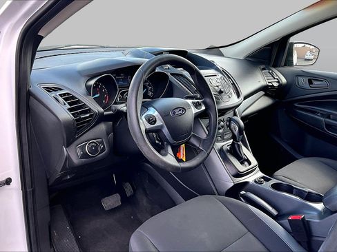 Used 2016 Ford Escape S image 6