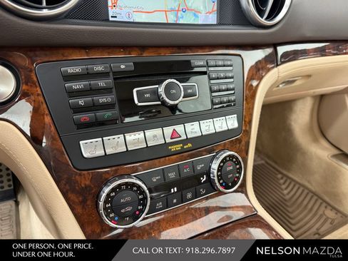 Used 2014 Mercedes-Benz SL 550 image 31