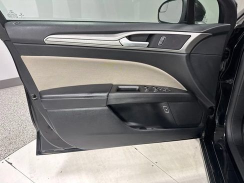 Used 2018 Ford Fusion S FWD image 8