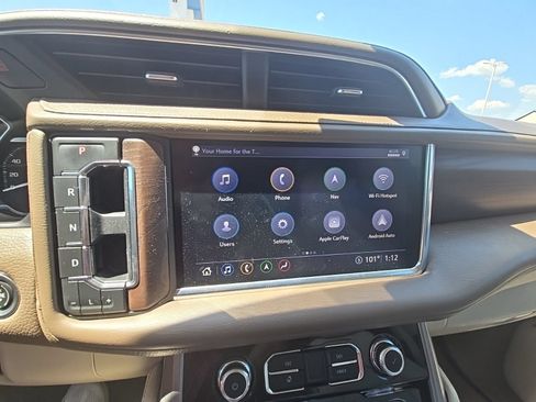 Used 2021 GMC Yukon Denali w/ Denali Premium Package RWD image 22