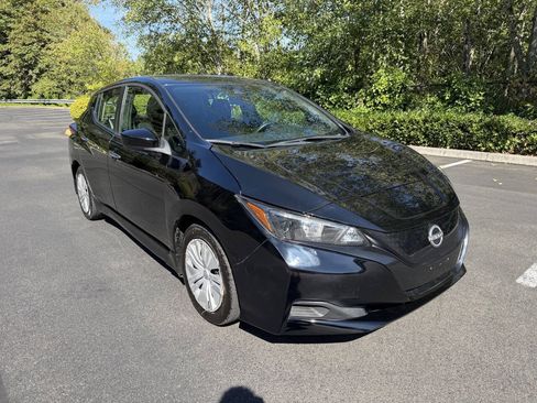 Used 2023 Nissan Leaf S FWD image 3