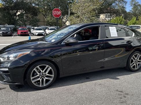 Used 2021 Kia Forte EX image 11